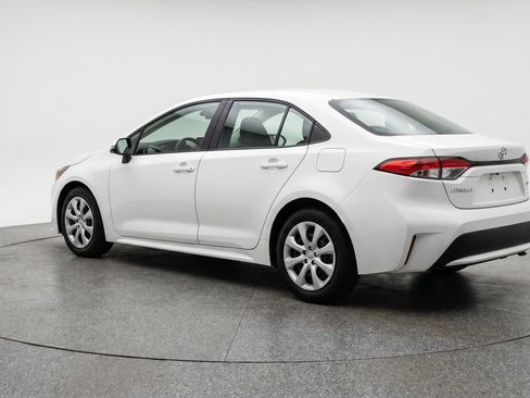 Used 2025 Toyota Corolla LE FWD image 6