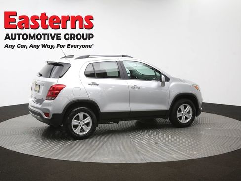 Used 2018 Chevrolet Trax LT w/ LT Convenience Package AWD/4WD image 41
