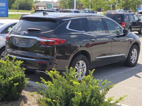 Used 2019 Buick Enclave Essence AWD/4WD image 7