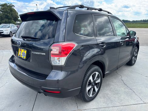 Used 2018 Subaru Forester 2.5i Limited image 4