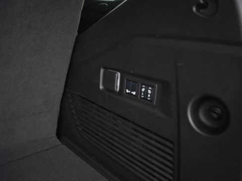 Used 2024 Chevrolet Tahoe RST w/ Luxury Package image 36