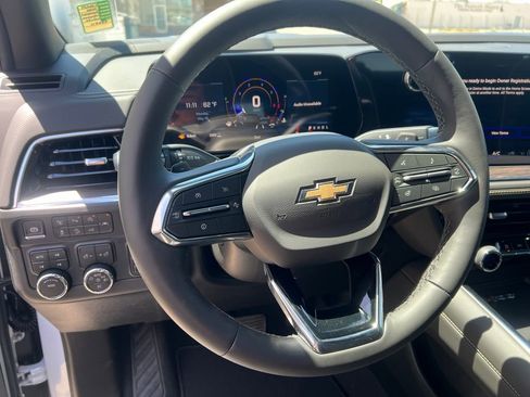 New 2026 Chevrolet Suburban Premier w/ Sun And Tow Package AWD/4WD image 12