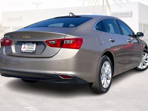 Used 2025 Chevrolet Malibu LT image 34