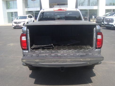 Certified 2023 GMC Canyon AT4 AWD/4WD image 6