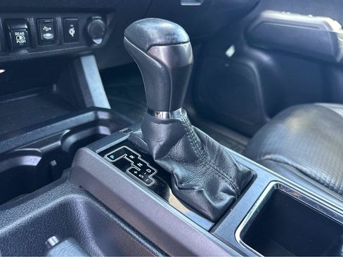 Used 2019 Toyota Tacoma TRD Sport w/ TRD Premium Sport Package RWD image 27