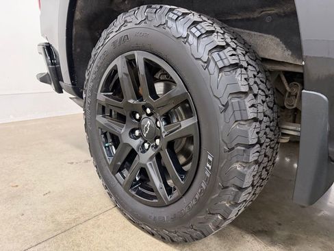 Used 2023 Chevrolet Silverado 1500 RST w/ Protection Package image 23