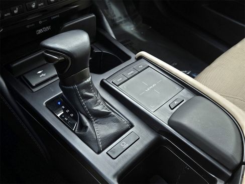 Used 2021 Lexus ES 350 Luxury image 20