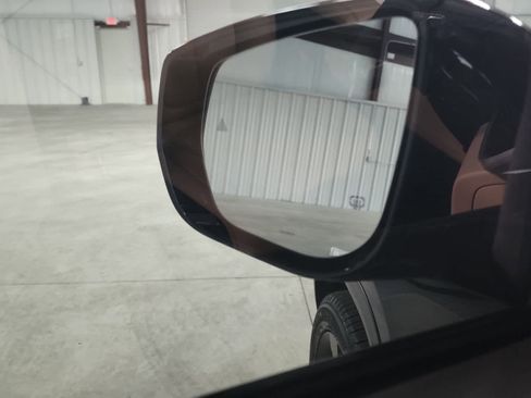 Used 2024 Jeep Grand Cherokee Limited w/ Black Appearance Package RWD image 18