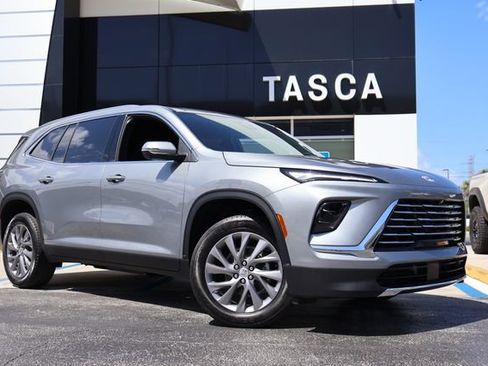 New 2026 Buick Enclave Preferred w/ Power Package AWD/4WD image 1