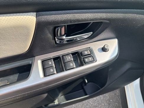 Used 2016 Subaru Crosstrek 2.0i Limited AWD/4WD image 17