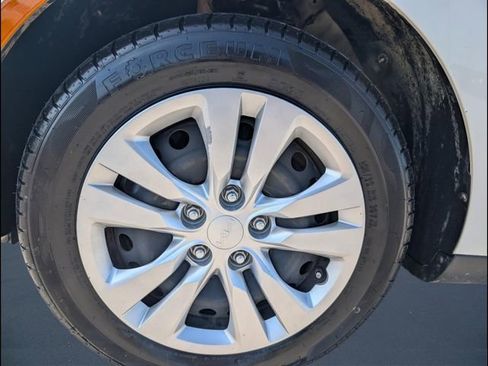 Used 2022 Kia Soul LX FWD image 19