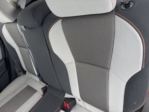 Used 2019 Subaru Crosstrek 2.0i Premium w/ Moonroof Package image 16