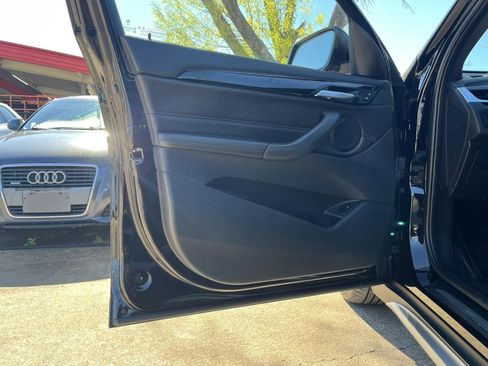 Used 2018 BMW X1 sDrive28i image 12