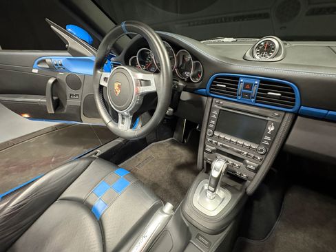 Used 2011 Porsche 911 Speedster RWD image 17