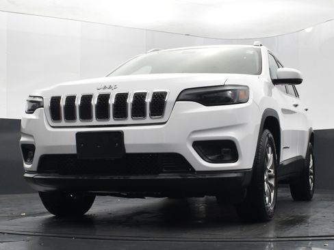Used 2020 Jeep Cherokee Latitude Plus image 35