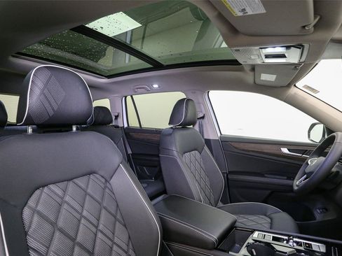 New 2026 Volkswagen Atlas SEL Premium R-Line AWD/4WD image 15