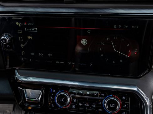 Used 2025 GMC Sierra 2500 Denali Ultimate image 24