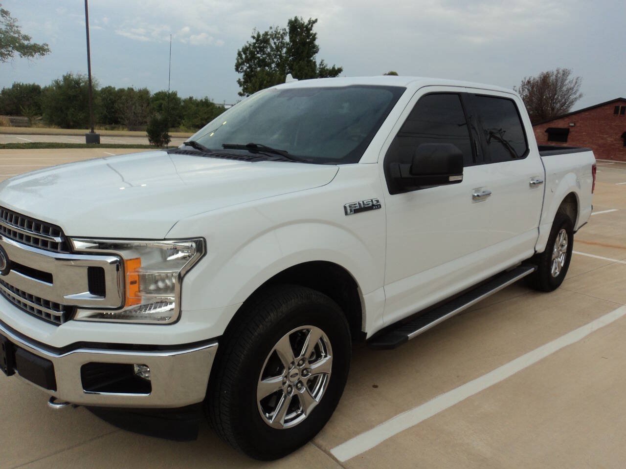 Used 2018 Ford F150 XLT w/ Equipment Group 302A Luxury AWD/4WD image 1