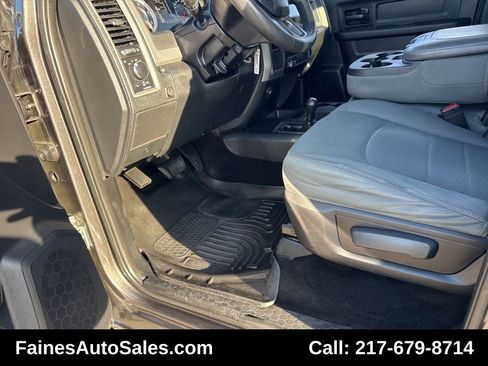 Used 2016 RAM 2500 Tradesman w/ Chrome Appearance Group image 90