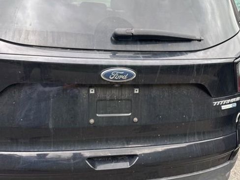Used 2018 Ford Escape Titanium AWD/4WD image 7
