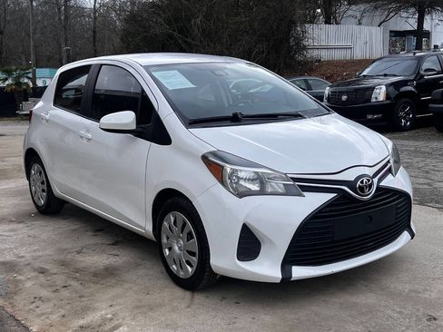 Used 2017 Toyota Yaris L image 8