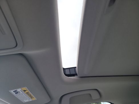 Certified 2024 Honda Accord EX image 22