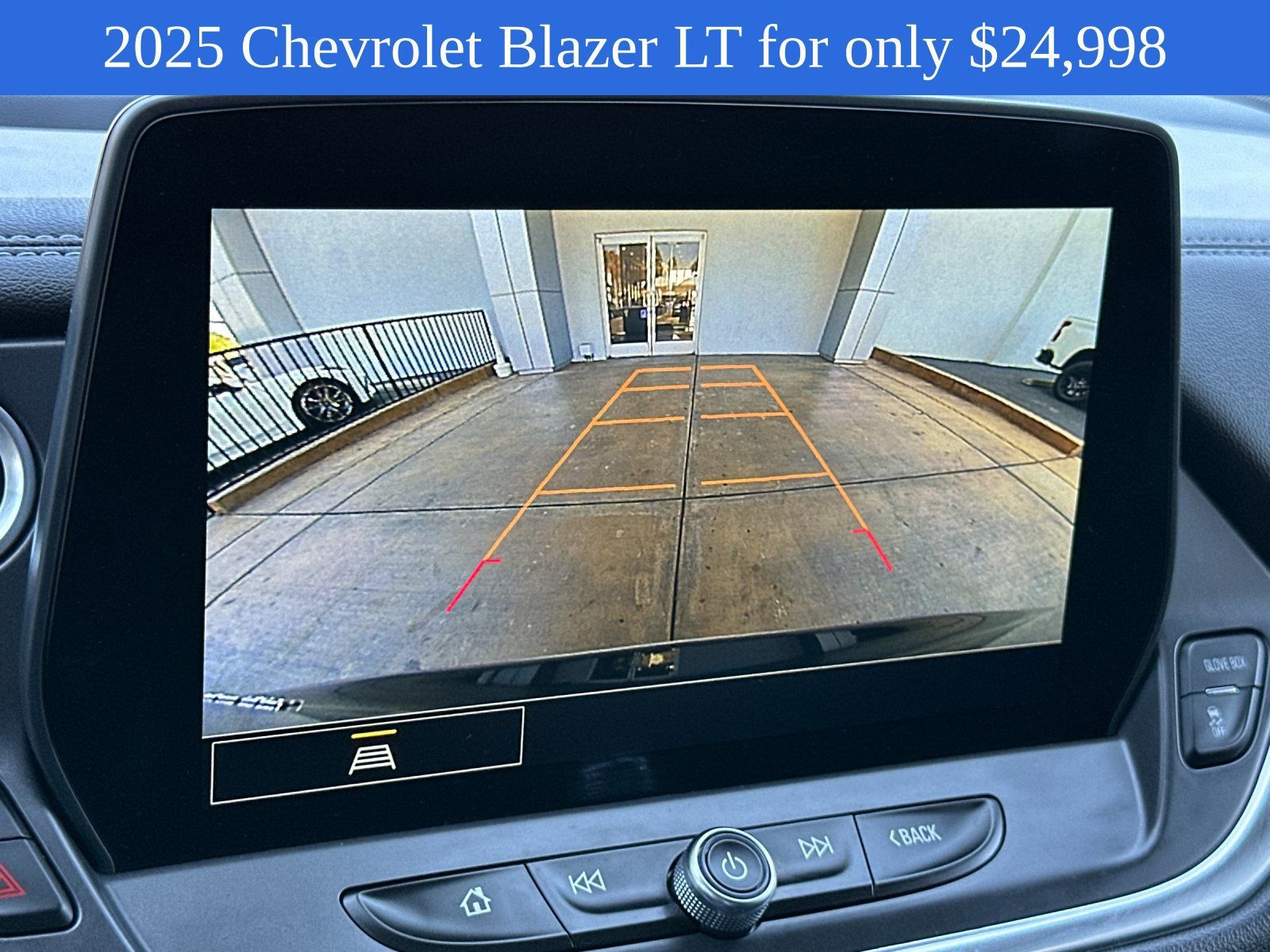Used 2025 Chevrolet Blazer LT FWD image 20