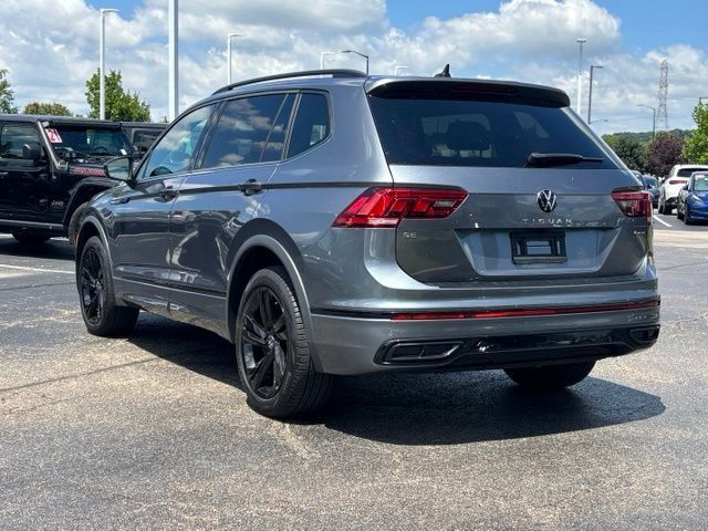 Used 2023 Volkswagen Tiguan SE R-Line AWD/4WD image 8