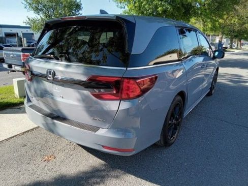 Used 2023 Honda Odyssey Sport image 3