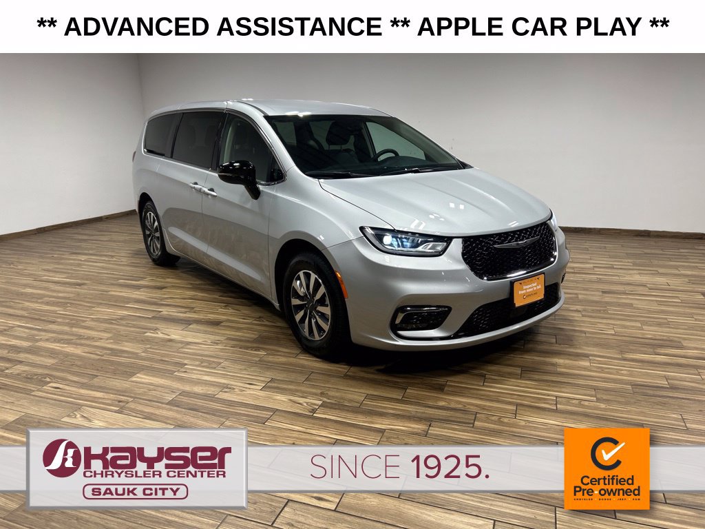 Used 2024 Chrysler Pacifica Limited FWD image 1