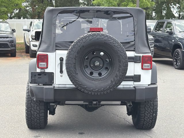 Used 2017 Jeep Wrangler Sport AWD/4WD image 12