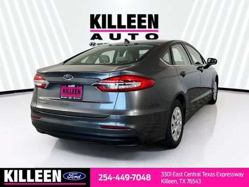 Used 2020 Ford Fusion S FWD image 4
