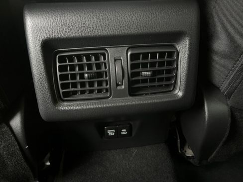 Used 2025 Toyota Camry LE image 24