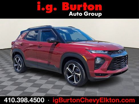 Used 2022 Chevrolet TrailBlazer RS w/ Sun and Liftgate Package AWD/4WD image 1
