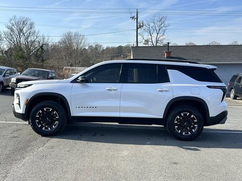 Used 2025 Chevrolet Traverse Z71 w/ Driver Confidence Package image 3