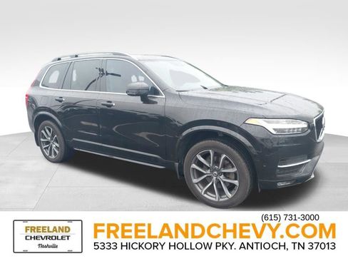Used 2017 Volvo XC90 T6 Momentum w/ Vision Package AWD/4WD image 1