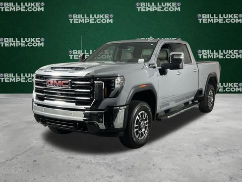 Used 2024 GMC Sierra 2500 SLT w/ SLT Premium Package image 4
