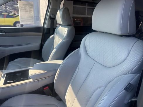 Used 2021 Hyundai Palisade SEL w/ Premium Package image 12