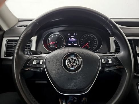 Used 2018 Volkswagen Atlas SEL FWD image 21
