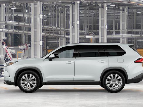 New 2026 Toyota Grand Highlander Limited AWD/4WD image 4