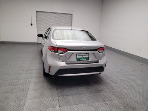 Used 2022 Toyota Corolla LE w/ Carpet Mat Package (TMS) FWD image 6