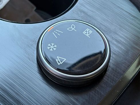 Certified 2023 Nissan Rogue SV image 19