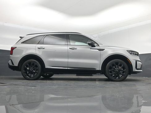 Certified 2023 Kia Sorento SX image 57