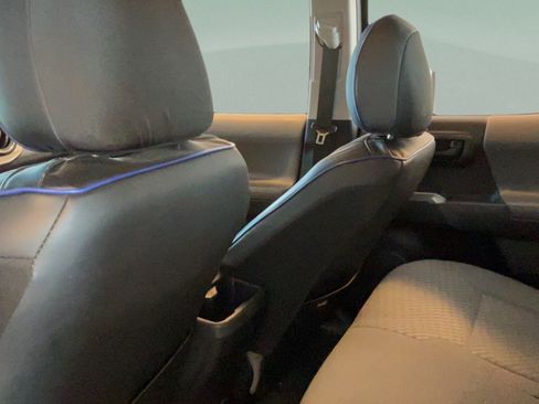 Used 2021 Toyota Tacoma SR5 RWD image 22