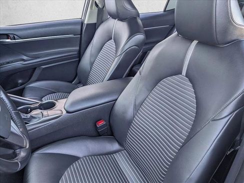 Used 2023 Toyota Camry SE image 16