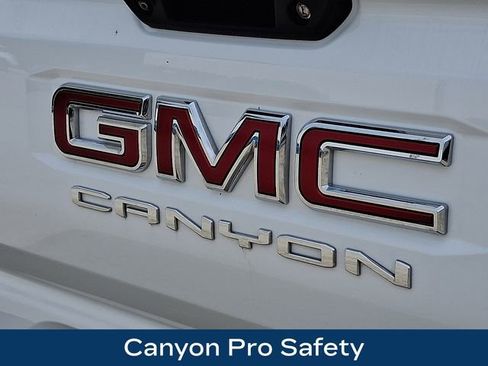 Used 2024 GMC Canyon AT4 image 33