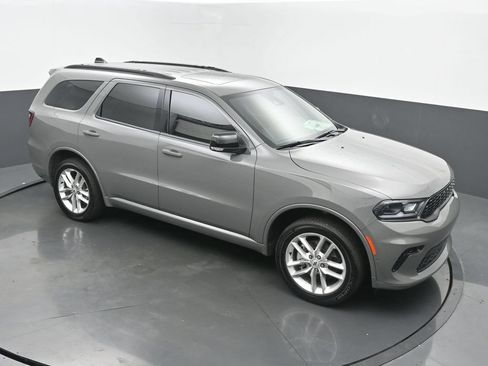 Used 2025 Dodge Durango GT AWD/4WD image 46