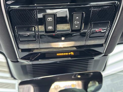 Certified 2024 Land Rover Range Rover SE image 23