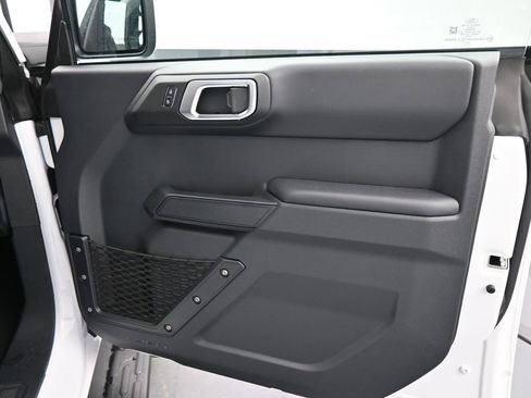 New 2025 Ford Bronco Outer Banks image 6