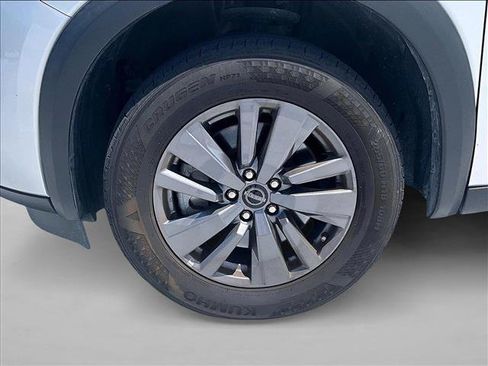 Used 2024 Nissan Pathfinder SV FWD image 10